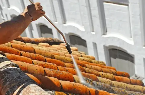 Nettoyage de toitures - Ménesqueville